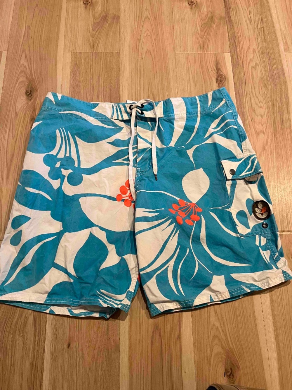 VTG Ever Men's Hawaiian Floral Print Cotton Board Shorts (Made in USA)
